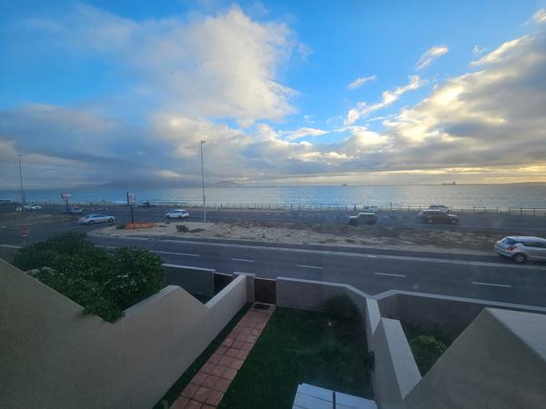 Property For Rent in Bloubergstrand, Cape Town